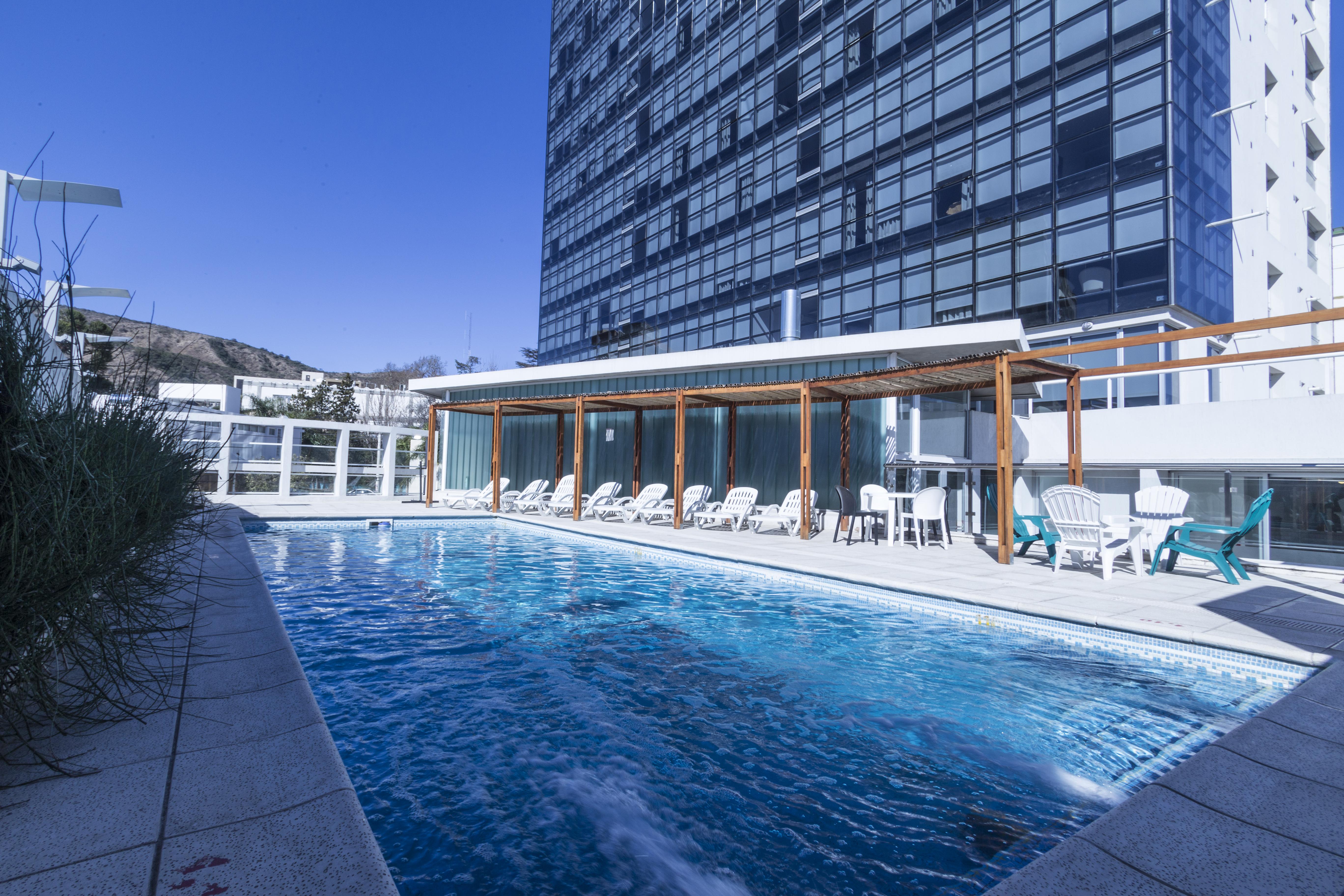 Amerian Carlos Paz & Suites Вила Карлос Пас Екстериор снимка
