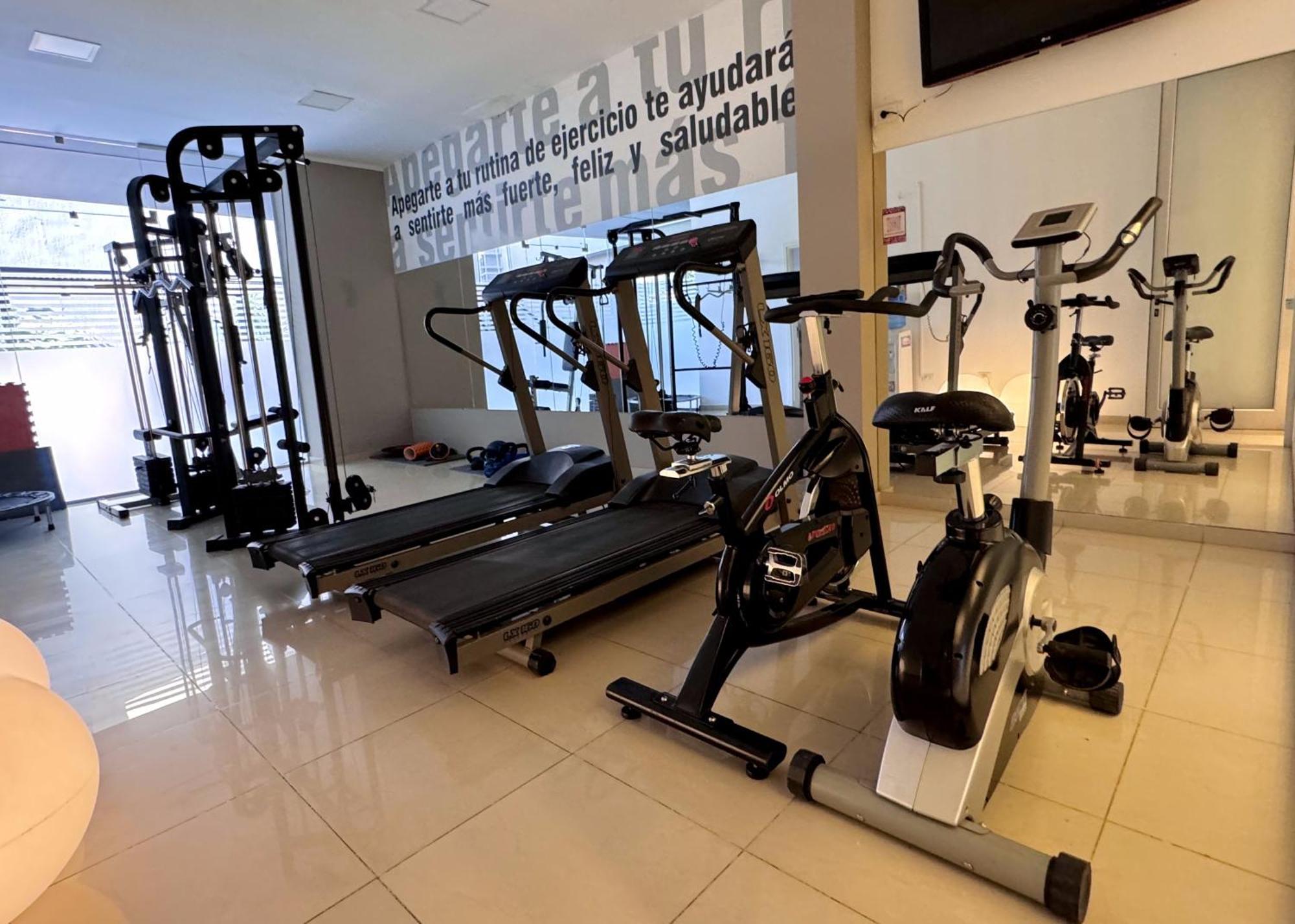 Amerian Carlos Paz & Suites Вила Карлос Пас Екстериор снимка