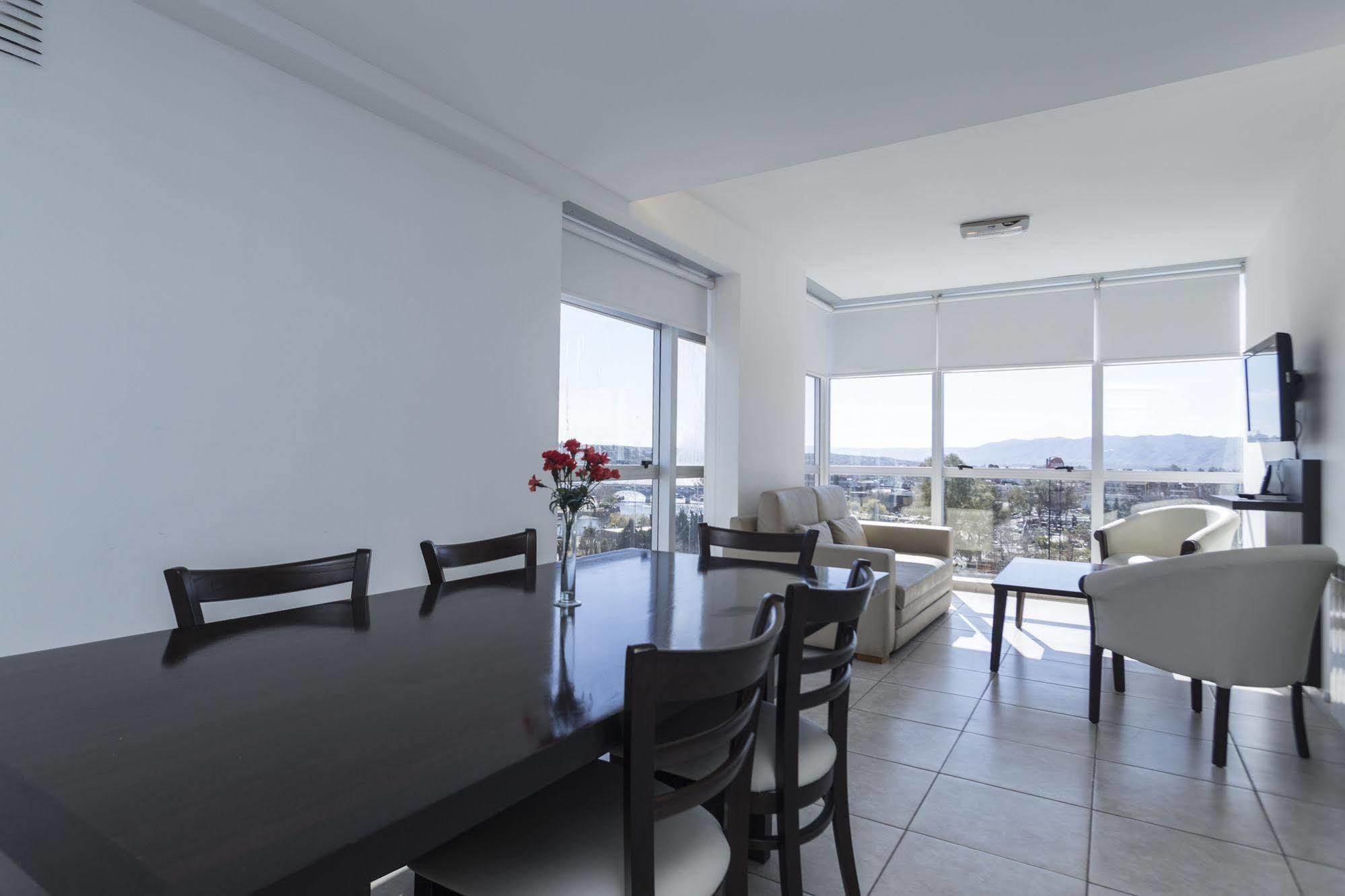 Amerian Carlos Paz & Suites Вила Карлос Пас Екстериор снимка