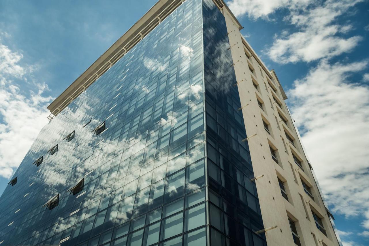 Amerian Carlos Paz & Suites Вила Карлос Пас Екстериор снимка